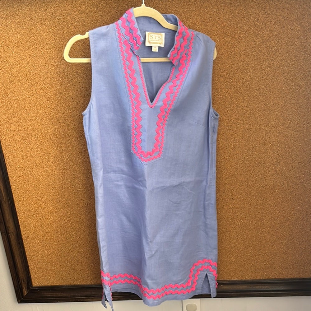 Blue and Pink Sleeveless Sheath Dress with V-neck
